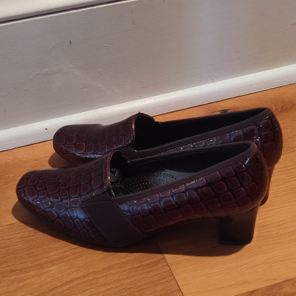 Ara heels